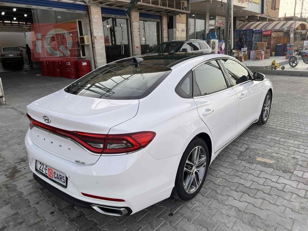 هيونداي أزيرا